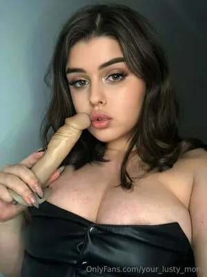 Your Lusty Mom OnlyFans Leaked Free Thumbnail Picture - #m9LyBqbOVo
