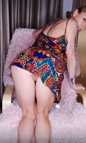 Your Lusty Mom OnlyFans Leaked Free Thumbnail Picture - #tFuCmr4Q4O