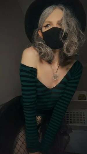 Your Witch Alba OnlyFans Leaked Free Thumbnail Picture - #35aa9Y5MLE