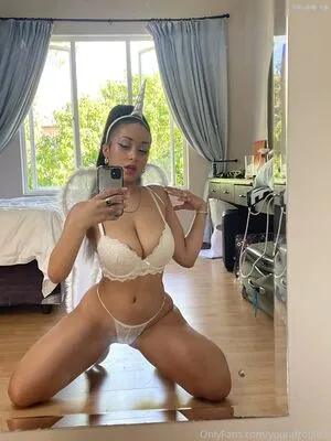 Yourafrobitch OnlyFans Leaked Free Thumbnail Picture - #3bGlnxvi0J