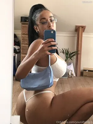 Yourafrobitch OnlyFans Leaked Free Thumbnail Picture - #CSQ9D7MYDp