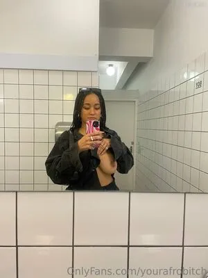 Yourafrobitch OnlyFans Leaked Free Thumbnail Picture - #IMLsFTIULq