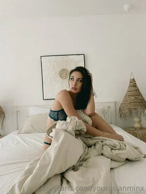 Yourasianminx OnlyFans Leaked Free Thumbnail Picture - #5CBPd8puNp
