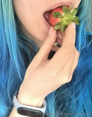 Yourbluehairedwaifu OnlyFans Leaked Free Thumbnail Picture - #CIEaGkW6pg