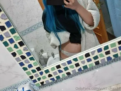Yourbluehairedwaifu OnlyFans Leaked Free Thumbnail Picture - #kXpDplPXKB