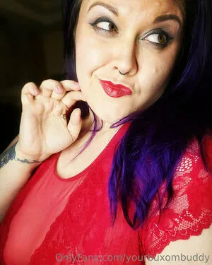 Yourbuxombuddy OnlyFans Leaked Free Thumbnail Picture - #9EVGFKApAM
