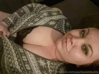 Yourbuxombuddy OnlyFans Leaked Free Thumbnail Picture - #hv6PT8yIB4