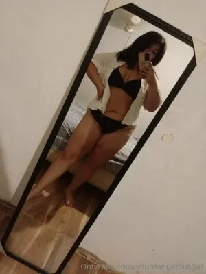 Yourdangerousgirl OnlyFans Leaked Free Thumbnail Picture - #xIpmlW92by