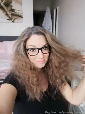 Yourdirtystepmom OnlyFans Leaked Free Thumbnail Picture - #mgXsqliwue
