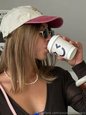 Yourdreamavery OnlyFans Leaked Free Thumbnail Picture - #b2Unn8dpIA