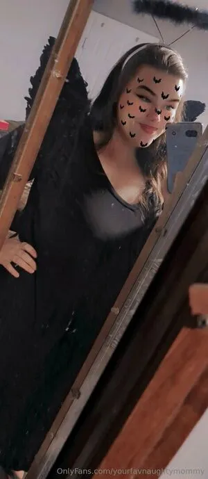 Yourfavnaughtymommy OnlyFans Leaked Free Thumbnail Picture - #l9vcefWRdQ