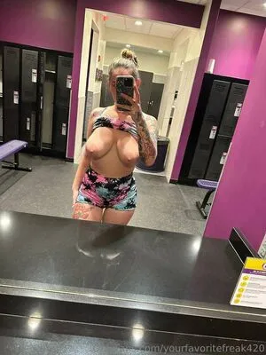 Yourfavoritefreak420 OnlyFans Leaked Free Thumbnail Picture - #JThRVCBiKG