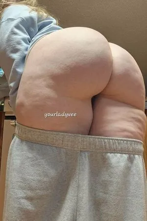 Yourladyvee OnlyFans Leaked Free Thumbnail Picture - #09KyVwOmrL