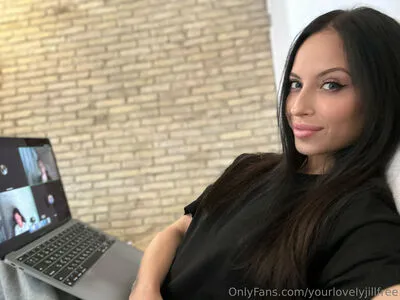 Yourlovelyjillfree OnlyFans Leaked Free Thumbnail Picture - #9aGfPpuRO1