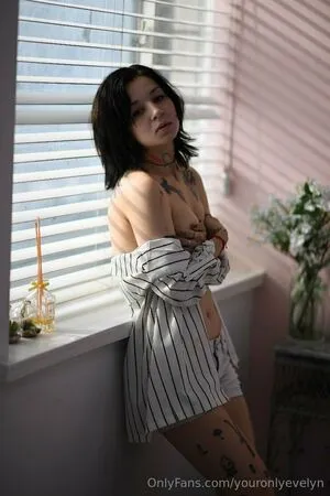 Youronlyevelyn OnlyFans Leaked Free Thumbnail Picture - #5xl7eHrKip