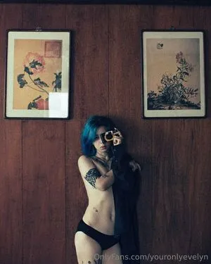 Youronlyevelyn OnlyFans Leaked Free Thumbnail Picture - #sdBzvNLJiZ