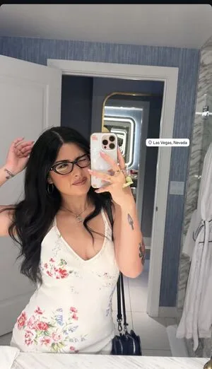 yourprincesslol OnlyFans Leaked Free Thumbnail Picture - #akGAK1GQdV