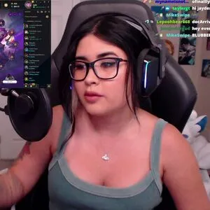 yourprincesslol OnlyFans Leaked Free Thumbnail Picture - #bYdYA2vPta