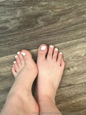 Yoursexyfootgirldes OnlyFans Leaked Free Thumbnail Picture - #Fp2V5nZoCy
