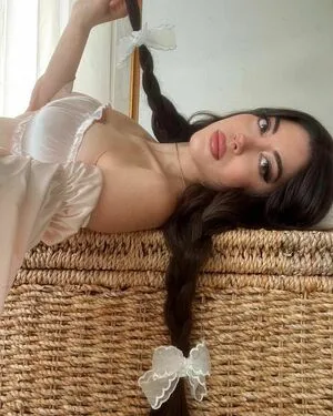 Yoursoulmate Meri OnlyFans Leaked Free Thumbnail Picture - #dklszh9fae
