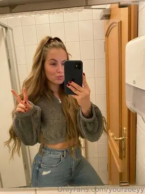 Yourzoeyy OnlyFans Leaked Free Thumbnail Picture - #5DLx6PGILR
