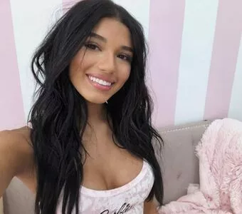 Yovanna Ventura OnlyFans Leaked Free Thumbnail Picture - #wcaAu37Brk