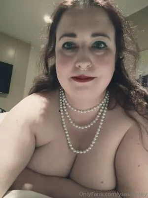 Yseultlefey OnlyFans Leaked Free Thumbnail Picture - #ITHBrSwmML