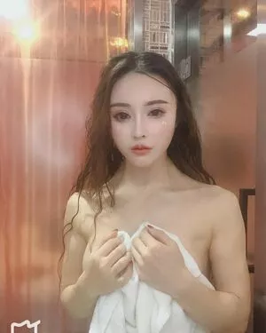 Yuan Herong OnlyFans Leaked Free Thumbnail Picture - #9ASW5foBS5