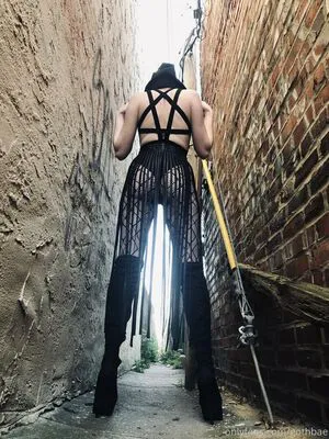 Yubaba Yaga OnlyFans Leaked Free Thumbnail Picture - #LTRAdPZsuI