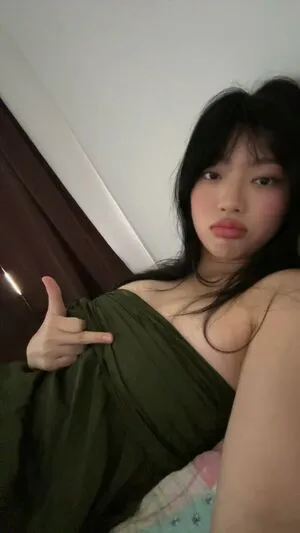 Yujin OnlyFans Leaked Free Thumbnail Picture - #S1GR3sfzUv