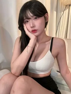 Yule 0 OnlyFans Leaked Free Thumbnail Picture - #3MDXLLi5aa