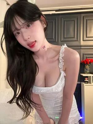 Yule 0 OnlyFans Leaked Free Thumbnail Picture - #KcI46MYB07