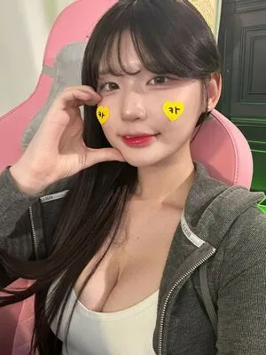Yule 0 OnlyFans Leaked Free Thumbnail Picture - #X4LjD1ssvl
