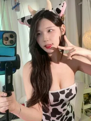 Yule 0 OnlyFans Leaked Free Thumbnail Picture - #cCQjAHX9CB