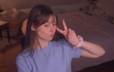 Yuli OnlyFans Leaked Free Thumbnail Picture - #APnevFXKEM