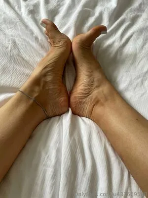 Yummifeetgirl OnlyFans Leaked Free Thumbnail Picture - #k2t0dahwkC
