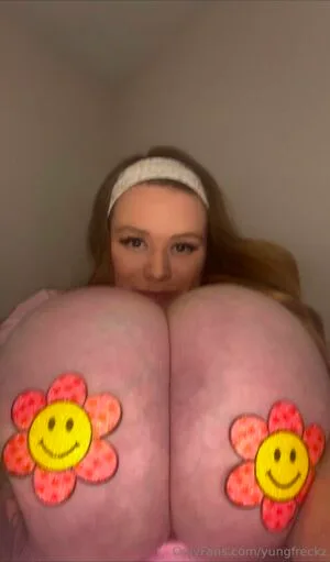 Yungfreckz OnlyFans Leaked Free Thumbnail Picture - #2BlB5uYvxK