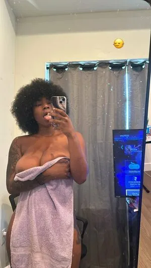 Yunique OnlyFans Leaked Free Thumbnail Picture - #293w6Coomw