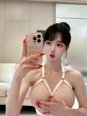 Yunjini OnlyFans Leaked Free Thumbnail Picture - #OpLvK9dBsg