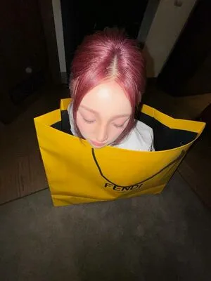 Yuqi OnlyFans Leaked Free Thumbnail Picture - #Xq3SoU4Bi4