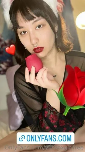 Yurifoxgirlfree OnlyFans Leaked Free Thumbnail Picture - #u2w9ECdI3z