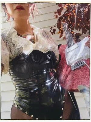 Yvette Young OnlyFans Leaked Free Thumbnail Picture - #1P8OvLBRSN