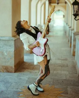 Yvette Young OnlyFans Leaked Free Thumbnail Picture - #F14yHahVYn