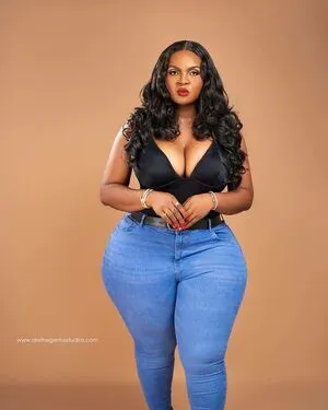 Yvonne Delali OnlyFans Leaked Free Thumbnail Picture - #pdtFpU1PI7