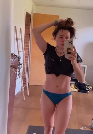 Yvonne Pferrer OnlyFans Leaked Free Thumbnail Picture - #VBWe8RU060