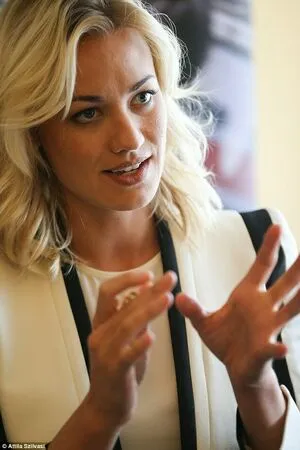 Yvonne Strahovski OnlyFans Leaked Free Thumbnail Picture - #I2XCfY7911