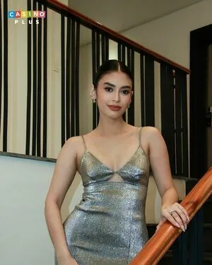 Yvonnearesu OnlyFans Leaked Free Thumbnail Picture - #OPiWnqVAVH