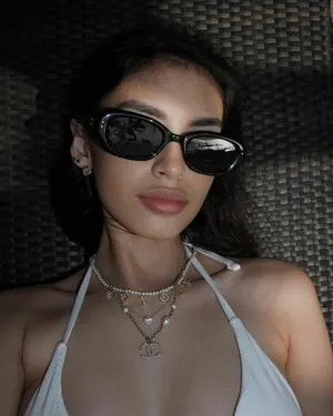 Yvonnearesu OnlyFans Leaked Free Thumbnail Picture - #WNNlG49jZu