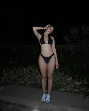 Yvonnearesu OnlyFans Leaked Free Thumbnail Picture - #Wroy7ARTYF