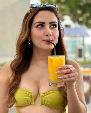 Zaara Yesmin OnlyFans Leaked Free Thumbnail Picture - #8dxAsmVq7o
